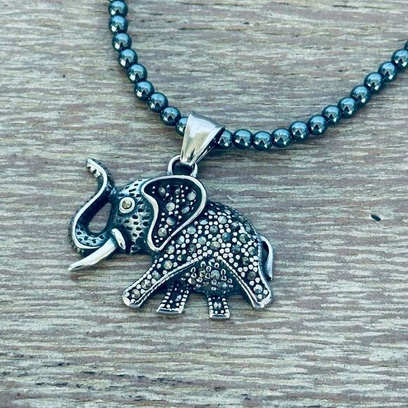 Silver Elephant Beaded Pendant Necklace - Picture 1 of 4